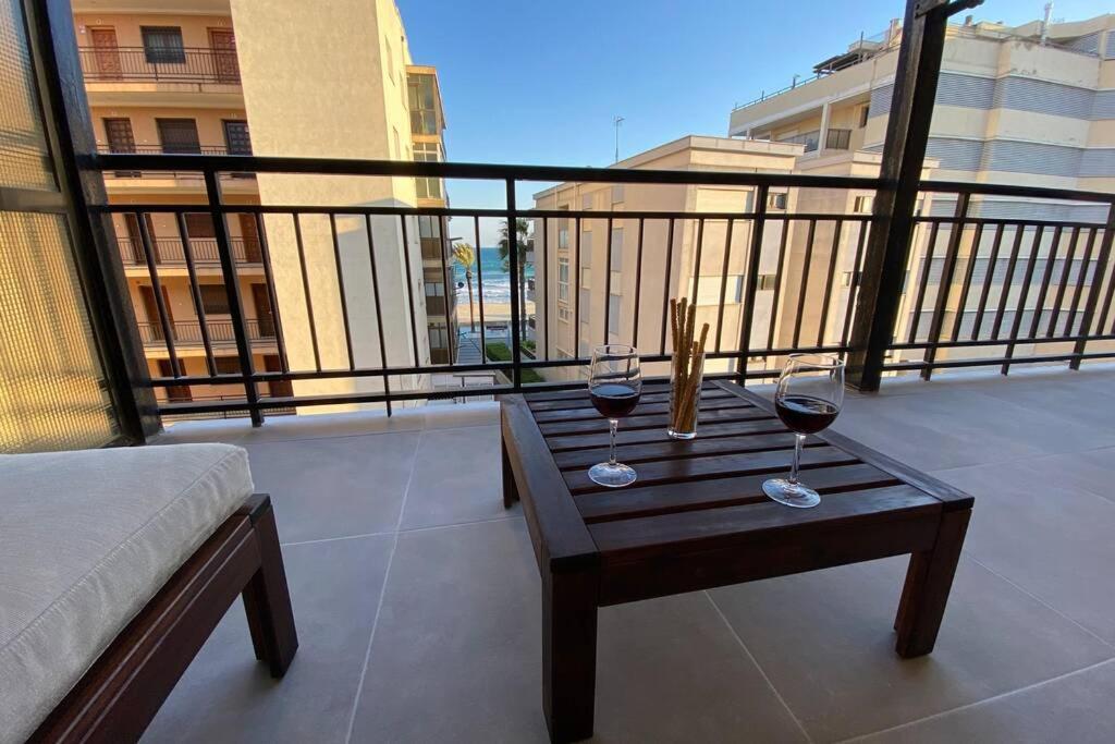 Amplio Apartamento Seaview Apartman Salou Kültér fotó