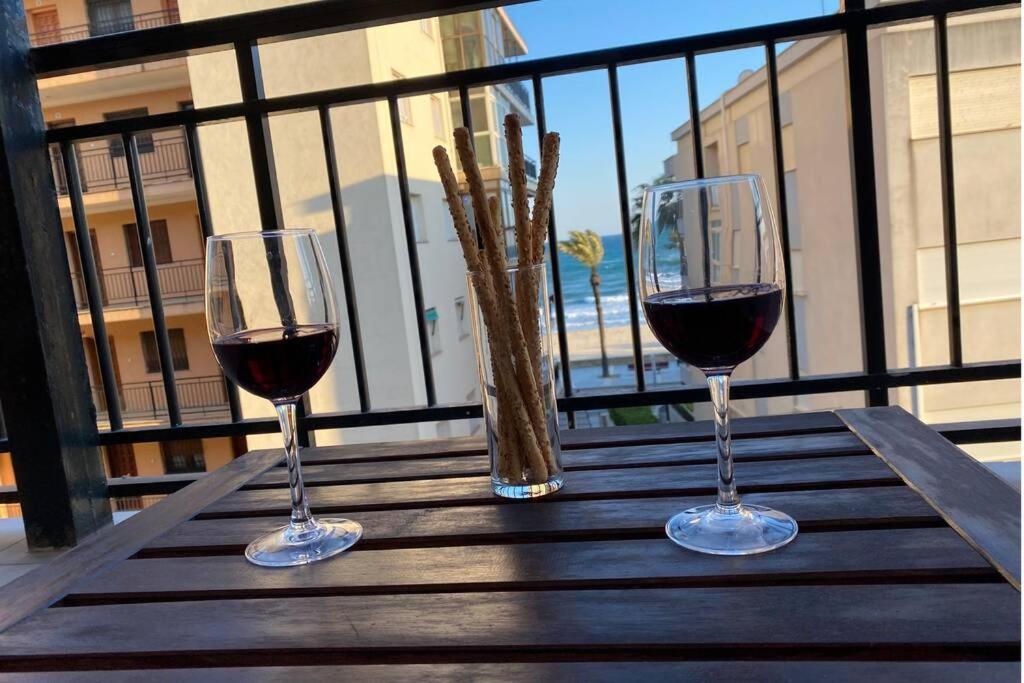 Amplio Apartamento Seaview Apartman Salou Kültér fotó