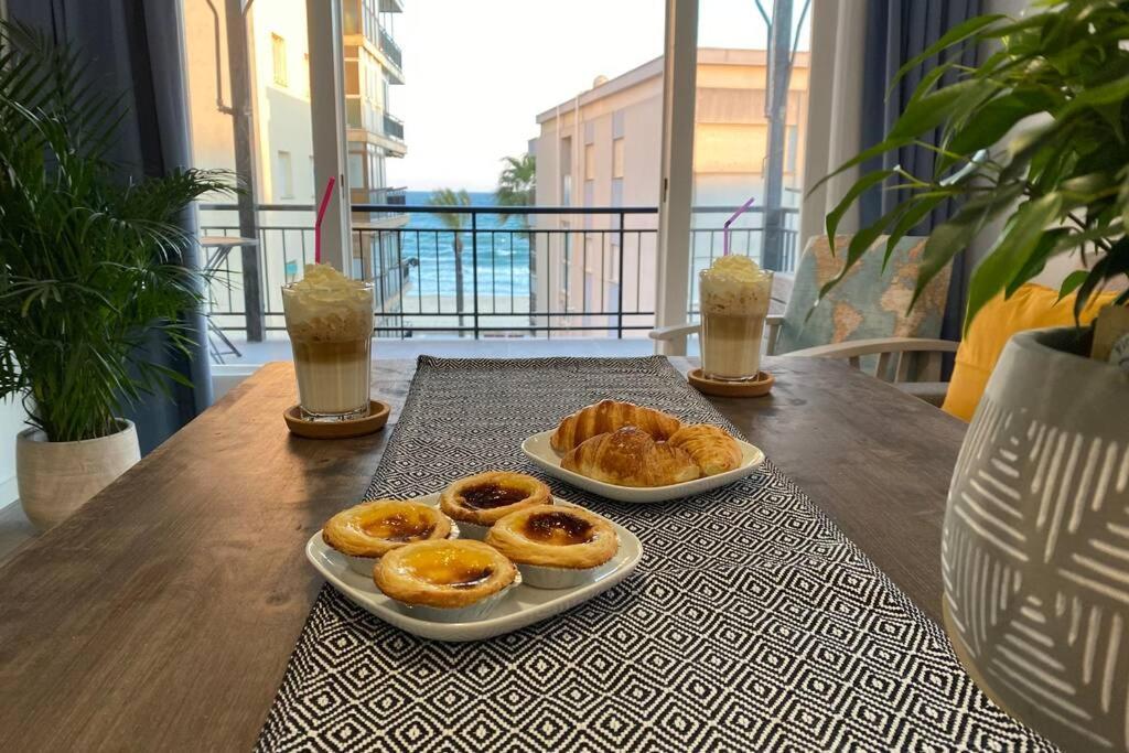 Amplio Apartamento Seaview Apartman Salou Kültér fotó
