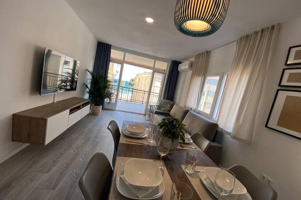 Amplio Apartamento Seaview Apartman Salou Kültér fotó